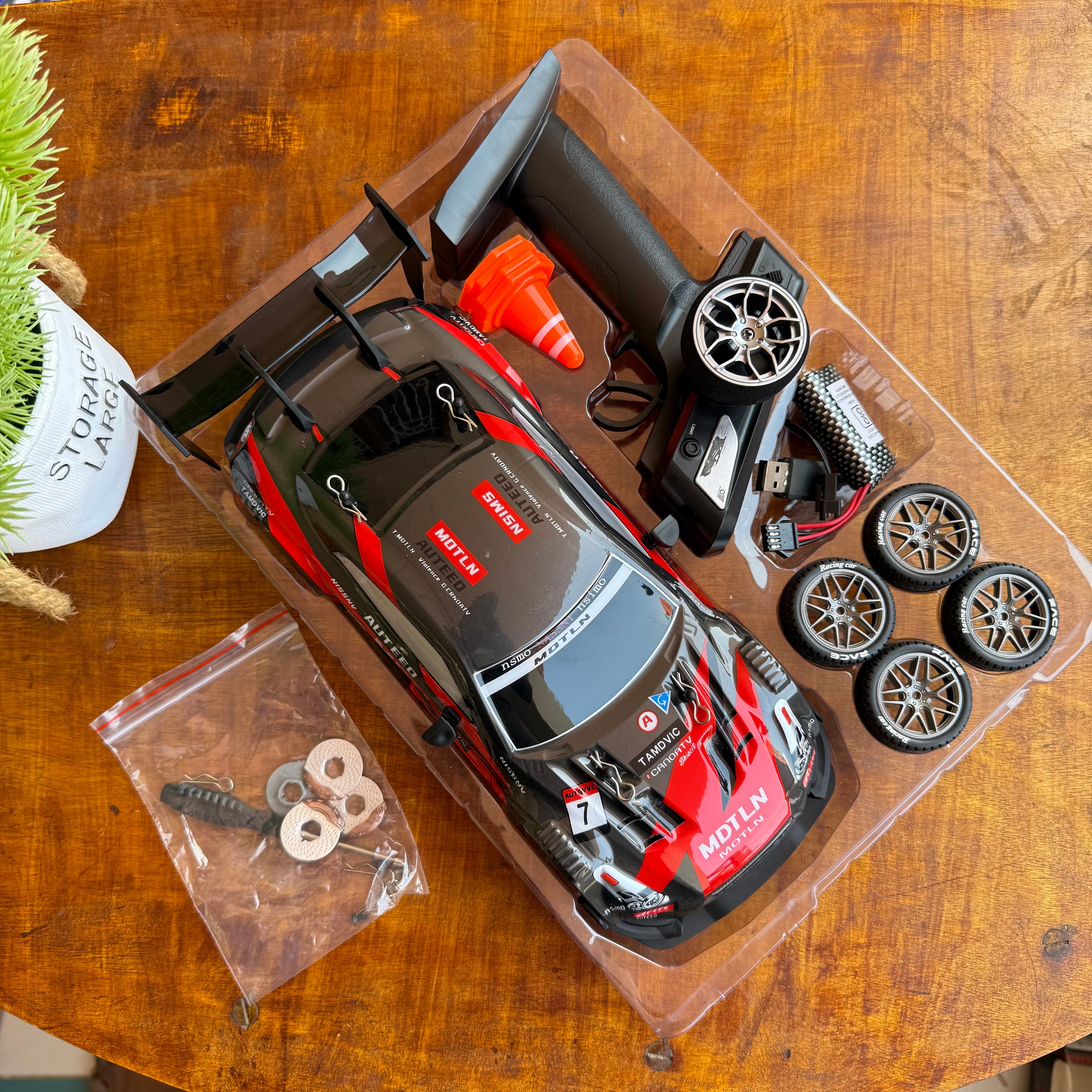 BMW AMG Burnout Red 1:14 Rc Drift car 4x4 Drive with multiple accessories