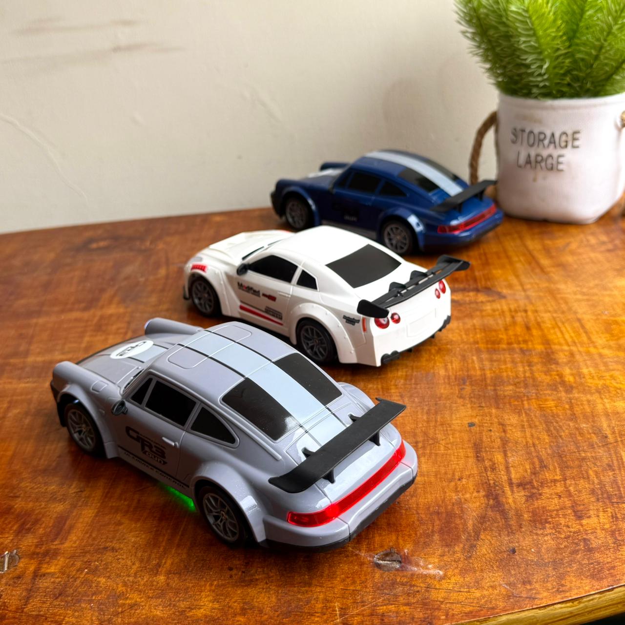 Vintage Porsche 911 RC car